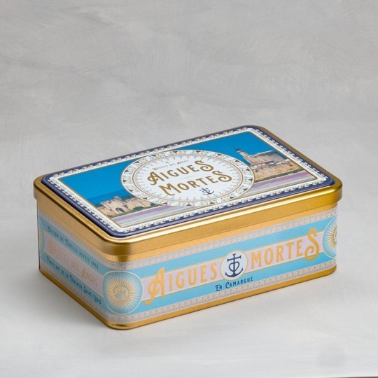 Boîte métal Aigues-Mortes – Palets aux amandes d'Occitanie & fleur de sel de Camargue 300 g